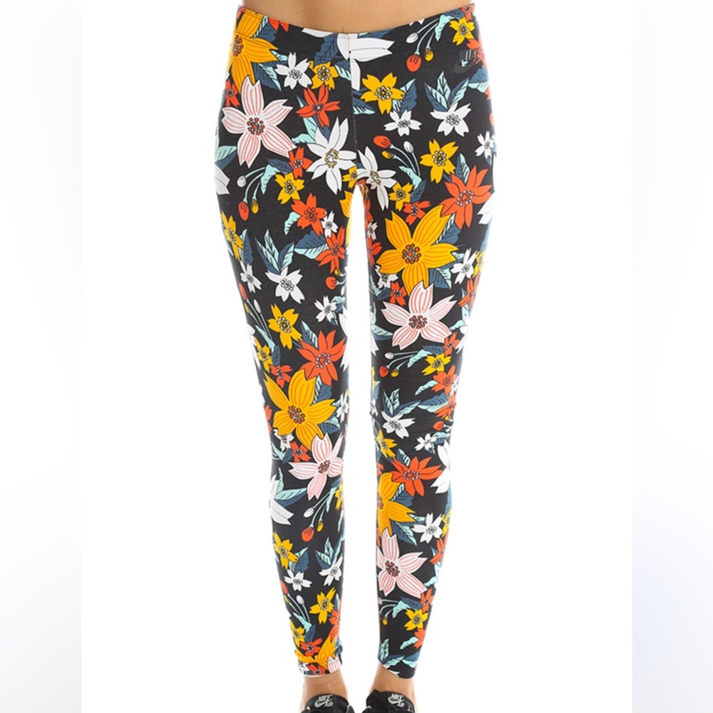 Urban Outfitters x Nike Leg-A-See Hawaiian Floral Print Legging Sz M